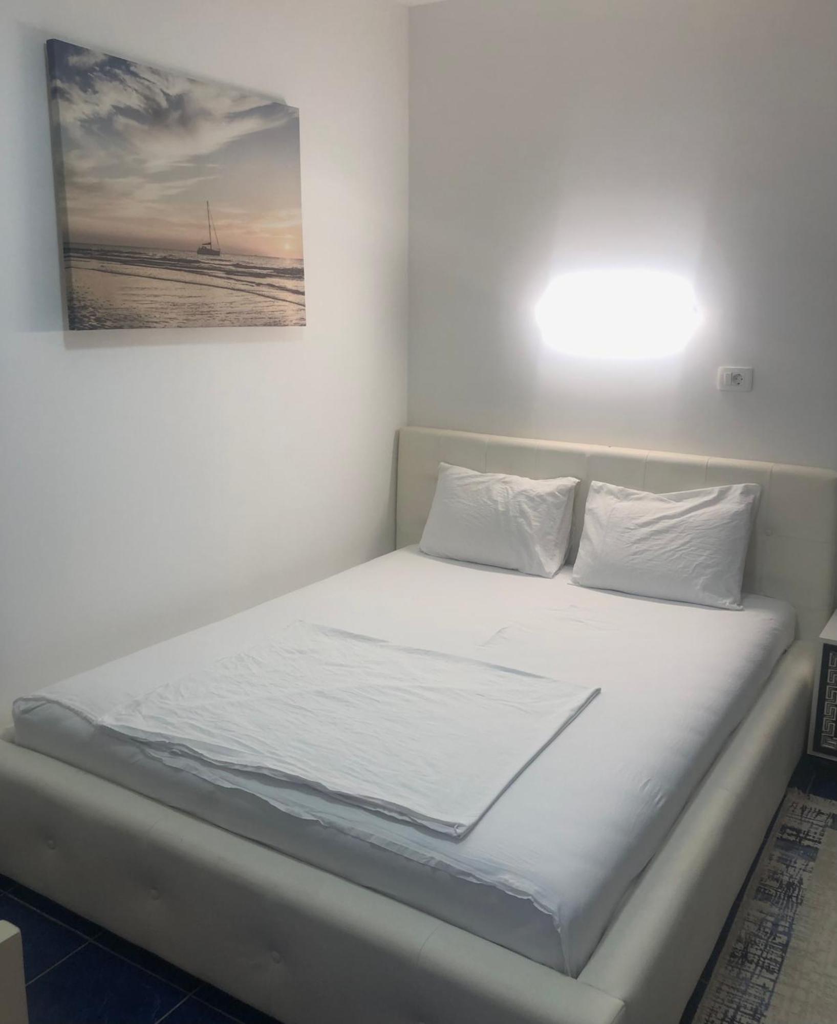 Apartmani Breze Podgoriţa Exterior foto