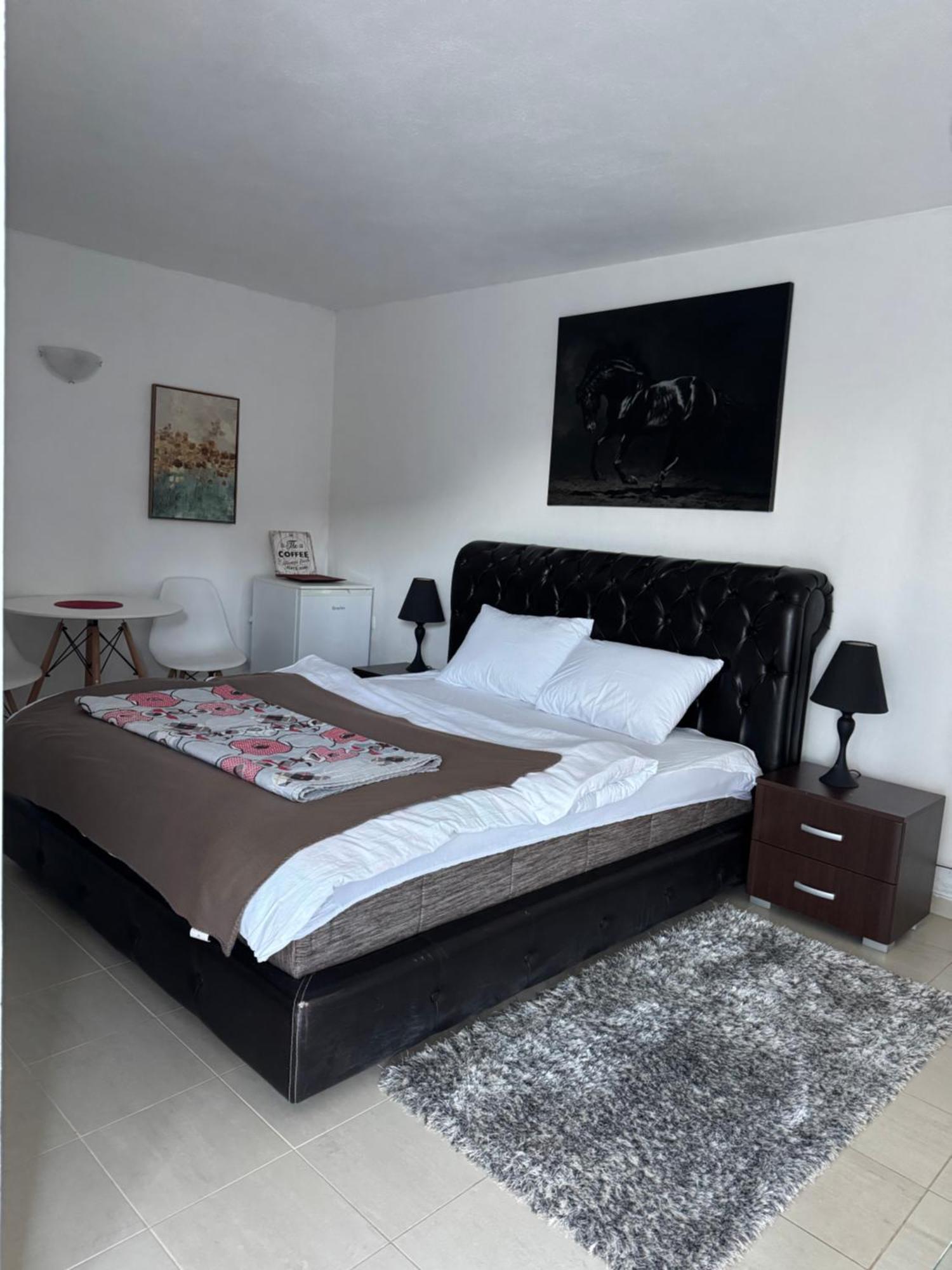 Apartmani Breze Podgoriţa Exterior foto