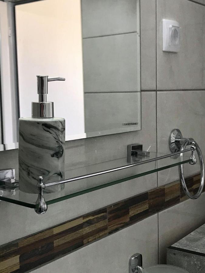 Apartmani Breze Podgoriţa Exterior foto