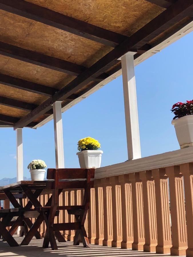 Apartmani Breze Podgoriţa Exterior foto