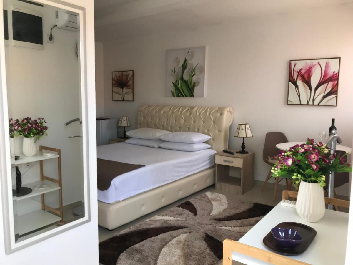 Apartmani Breze Podgoriţa Exterior foto